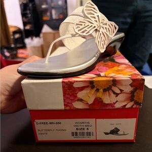 Chic White Butterfly Thong Sandals